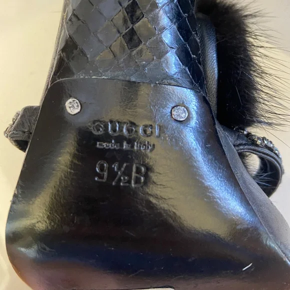 Gucci Black Leather & Rabbit Fur High Heels - Picture 4 of 13